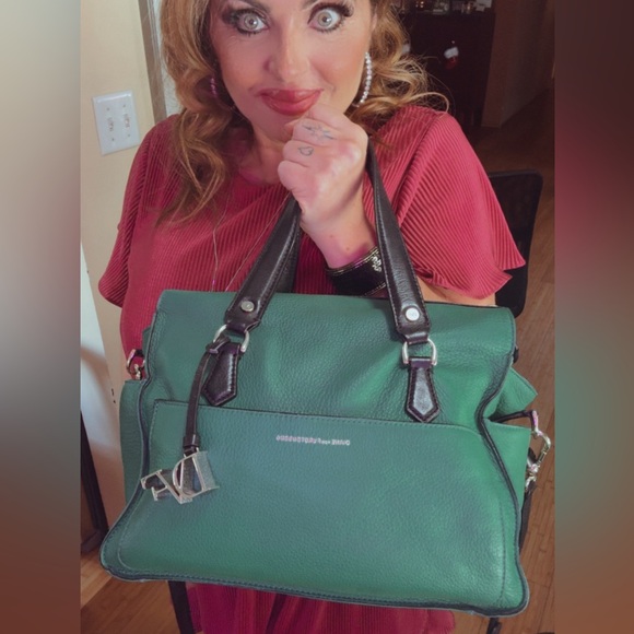 Diane Von Furstenberg Handbags - DIANE Von FURSTENBERG Spring Green LEATHER CONVERTIBLE Crossbody SATCHEL BAG